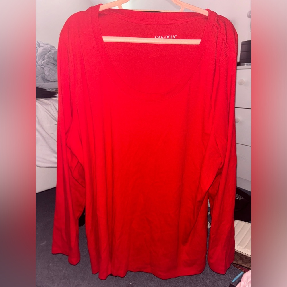 Women’s long sleeve